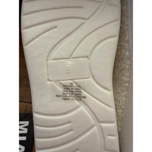 MIA Slippers Womens Size 8 White Red Cozy Faux Fur Bow House Shoes Cozy - Picture 5 of 5